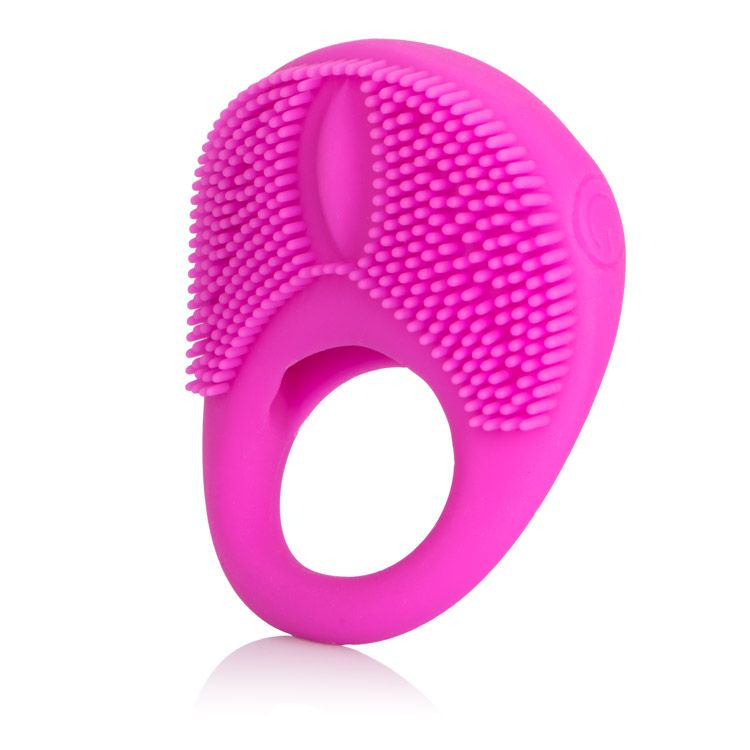 Розовое эрекционное кольцо с щеточкой и вибрацией Silicone Intimacy Enhancer California Exotic Novelties SE-1840-15-3 - цена 