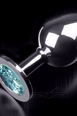 Большая серебристая анальная пробка с круглым кончиком и ярким голубым кристаллом - 9 см. Пикантные штучки DPRLS252WB с доставкой 